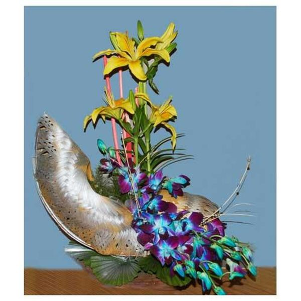 Blue Orchid & Yellow Lilly
