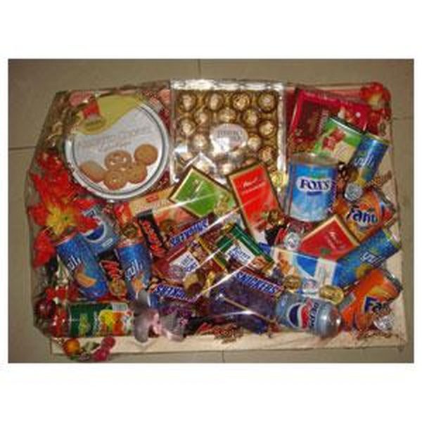 Delux Chocolate Hamper